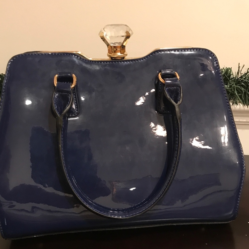 Fashion statement Pocket book